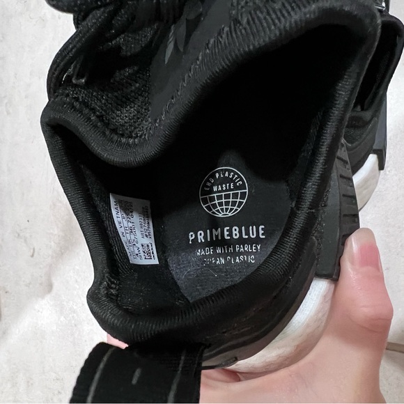 Adidas NMD_R1 - Picture 4 of 8